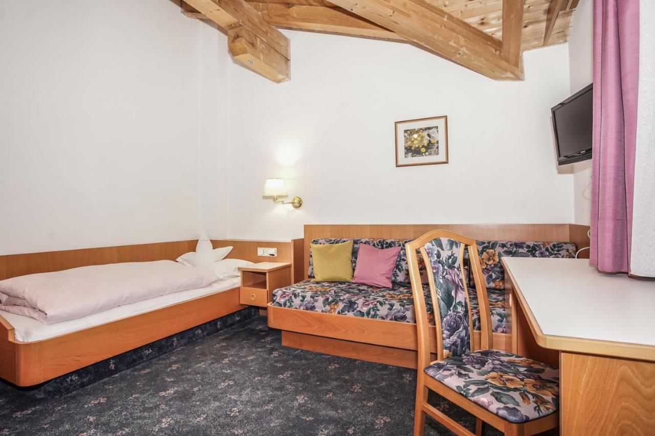 Hotel Waldheim Natz-Schabs Eksteriør bilde